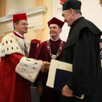 Uroczystość nadania tytułu Doktora Honoris Causa prof. Andrzejowi Markowskiemu przez Senat UJK w Kielcach / Kamil Król / Radio Kielce
