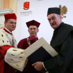 Uroczystość nadania tytułu Doktora Honoris Causa prof. Andrzejowi Markowskiemu przez Senat UJK w Kielcach / Kamil Król / Radio Kielce