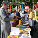 14.06.2015. Festyn na placu Jana Pawła II podczas którego prezentowały się wspólnoty misyjne / Kamil Król / Radio Kielce