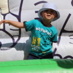 14.06.2015. Festyn na placu Jana Pawła II podczas którego prezentowały się wspólnoty misyjne / Kamil Król / Radio Kielce