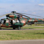 70 lat Aeroklubu Kieleckiego. Festyn na lotnisku w Masłowie. Śmigłowiec Sokół / Kamil Król / Radio Kielce