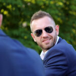 2.6.2015 Kielce. Feta Vive Tauron Kielce po Final4. Na Rynek zawodnicy przejechali zabytkowym piętrowym autobusem. / Wojciech Habdas / Radio Kielce