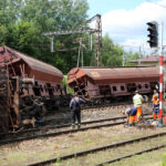 25.6.2015 Zagnańsk. W nocy w Zagnańsk wykoleił się podciąg towarowy. / Wojciech Habdas / Radio Kielce
