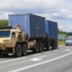 25.6.2015 Miedziana Góra. Kolumna amerykańskiej armii w świętokrzyskiem / Wojciech Habdas / Radio Kielce