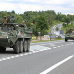 25.6.2015 Miedziana Góra. Kolumna amerykańskiej armii w świętokrzyskiem / Wojciech Habdas / Radio Kielce