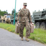 25.6.2015 Miedziana Góra. Kolumna amerykańskiej armii w świętokrzyskiem / Wojciech Habdas / Radio Kielce
