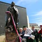 3.6.2015 Kielce. Jubileusz 50-lecia Politechniki Świętokrzyskiej. Uroczyste posiedzenie senatu uczelni połączone z odsłonięciem posągu Stanisława Staszica. / Wojciech Habdas / Radio Kielce