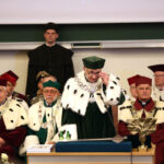 3.6.2015 Kielce. Jubileusz 50-lecia Politechniki Świętokrzyskiej. Uroczyste posiedzenie senatu uczelni połączone z przekazaniem przez władze Kielc nowego sztandaru Politechniki Świętokrzyskiej / Wojciech Habdas / Radio Kielce