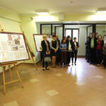 9.6.2015 Kielce. Dzień otwarty w Archiwum Państwowym w Kielcach. Zwiedzanie wystawy / Wojciech Habdas / Radio Kielce