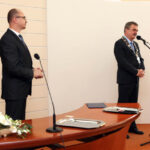 9.6.2015 Kielce. 23 pary małżeńskie z Kielc, które w tym roku obchodzą 50 rocznicę ślubu, spotkały się dziś w ratuszu. / Wojciech Habdas / Radio Kielce