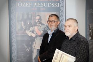 09.06.2015 Kielce. Wzgórze Zamkowe. Wystawa poświęcona Józefowi Piłsudskiemu. Marek Maciągowski / Stanisław Blinstrub / Radio Kielce