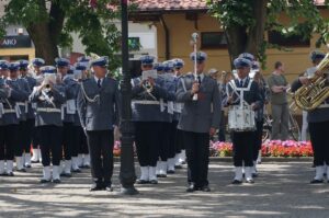 Policjanci świętowali we Włoszczowie (30 lipca 2015 r.) / Karol Żak / Radio Kielce