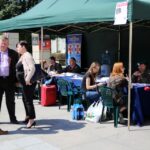 12.07.2015 Kielce. Plac Artystów. Żołnierze zachęcają do rejestracji w bazie dawców szpiku / Stanisław Blinstrub / Radio Kielce