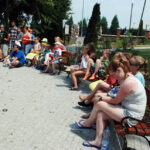 7.7.2015 Krasocin. WorkCamp wolontariuszy z różnych państw świata, którzy prowadzą zajęcia z uczniami SP z Krasocina. / Monika Dąbrowska / mat. organizatora