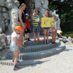 7.7.2015 Krasocin. WorkCamp wolontariuszy z różnych państw świata, którzy prowadzą zajęcia z uczniami SP z Krasocina. / Monika Dąbrowska / mat. organizatora