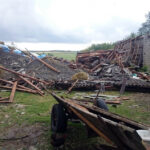 20.7.2015 Obice. Skutki gwałtownych burz z silnym wiatrem i opadami gradu w okolicach Obic. / Paweł Klepka / Radio Kielce