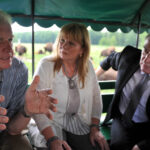 1.7.2015 Kurozwęki. W obronę bizonów z Kurozwęk włączyła się warszawska posłanka Prawa i Sprawiedliwości Małgorzata Gosiewska. / Radio Kielce