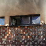 20.7.2015 Kielce. Nieznani sprawcy podpalili budynek Zespołu Szkół Ogólnokształcących nr 15 przy ulicy Krzemionkowej w Kielcach. / Karol Żak / Radio Kielce