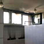 20.7.2015 Kielce. Nieznani sprawcy podpalili budynek Zespołu Szkół Ogólnokształcących nr 15 przy ulicy Krzemionkowej w Kielcach. / Karol Żak / Radio Kielce