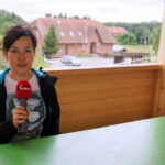 27.7.2015 Jagodnik. We wsi Jagodnik już jest gotowy fragment szlaku - z oznakowaniem, ze znakami drogowymi, drogowskazami dla rowerzystów oraz miejscem odpoczynku dla cyklistów. / Krzysztof Żołądek / Radio Kielce