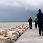 27.5.2015 Tolkmicko, położone jest nad Zalewem Wiślanym .Przez teren gminy wiedzie szlak rowerowy Polski Wschodniej. W mieście, którego patronem jest święty Jakub, trwają właśnie "Jakubowe Dni". Jedną z ich atrakcji jest jarmark, na którym są prezentowane specjały miejscowej kuchni m.in. domowe cepeliny. / Krzysztof Żołądek / Radio Kielce