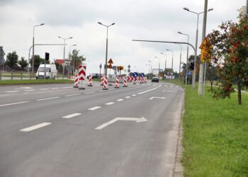 Remont Grunwaldzkiej od Poklasztornej do Szajnowicza. Zmiana organizacji ruchu.c / Stanisław Blinstrub / Radio Kielce