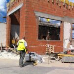 31.07.2015. Zawalony budynek myjni w Jędrzejowie / Ewa Pociejowska-Gawęda / Radio Kielce