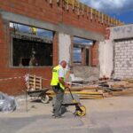 31.07.2015. Zawalony budynek myjni w Jędrzejowie / Ewa Pociejowska-Gawęda / Radio Kielce