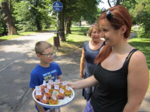 19.07.2015 Kielce. Śniadanie na bruku / Robert Felczak / Radio Kielce