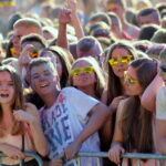 04.07.2015. Festiwal Kolorów na dachu Galerii Korona / Kamil Król / Radio Kielce