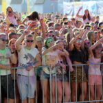 04.07.2015. Festiwal Kolorów na dachu Galerii Korona / Kamil Król / Radio Kielce