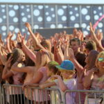 04.07.2015. Festiwal Kolorów na dachu Galerii Korona / Kamil Król / Radio Kielce