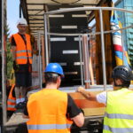 06.07.2015. Do Energetycznego Centrum Nauki przywieziono sprzęt / Kamil Król / Radio Kielce