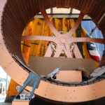 06.07.2015. Do Energetycznego Centrum Nauki przywieziono sprzęt / Kamil Król / Radio Kielce