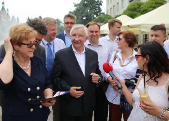 06.07.2015. Konferencja PiS na placu Artystów / Kamil Król / Radio Kielce