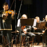 2.7.2015 Busko-Zdrój. XXI MFM im. K. Jamroz. Jerzy Maksymiuk ma swoje słoneczko w Alei Gwiazd w Busku-Zdroju / Leszek Ślusarski / Radio Kielce