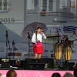 19.07.2015 Festiwal Harcerski. Koncert międzypokoleniowy na Rynku. / Stanisław Blinstrub / Radio Kielce