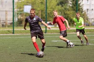 22.7.2015 Kielce. Wakacje z futbolem. Mecz Szybcy i wściekli - Hebany / Wojciech Habdas / Radio Kielce