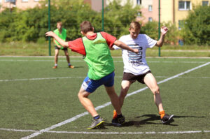 22.7.2015 Kielce. Wakacje z futbolem. Mecz NasPolDym - Armia Durlina / Wojciech Habdas / Radio Kielce