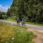 29.7.2015 Lidzbark Warmiński. Z lokalną grupą rowerzystów wybraliśmy się na wycieczkę fragmentem szlaku Green Velo prowadzącym do Stoczka Klasztornego. / Wojciech Habdas / Radio Kielce