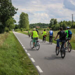 29.7.2015 Lidzbark Warmiński. Z lokalną grupą rowerzystów wybraliśmy się na wycieczkę fragmentem szlaku Green Velo prowadzącym do Stoczka Klasztornego. / Wojciech Habdas / Radio Kielce