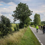 29.7.2015 Lidzbark Warmiński. Z lokalną grupą rowerzystów wybraliśmy się na wycieczkę fragmentem szlaku Green Velo prowadzącym do Stoczka Klasztornego. / Wojciech Habdas / Radio Kielce