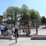 7.7.2015 Kielce. Pomazany przez wandali przystanek przy Krakowskiej Rogatce, po interwencji Radia Kielce został wyczyszczony. / Wojciech Habdas / Radio Kielce