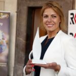 16.07.2015 Kielce. Muzeum Nardowe. Otwarcie wystawy porcelany Ćmielowskiej. Prezes Fabryki Porcelany w Ćmielowie Inga Kamińska / Stanisław Blinstrub / Radio Kielce