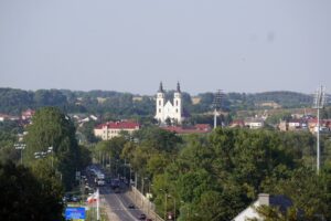 Łomża. Widok na Kościół pw. Przemienienia Pańskiego w Piątnicy / Stanisław Blinstrub / Radio Kielce