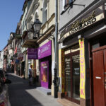 Reklamowy chaos szpeci centrum Kielc (18 sierpnia 2015 r.) / Piotr Michalski / Radio Kielce