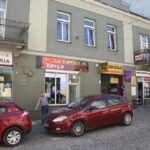 Reklamowy chaos szpeci centrum Kielc (18 sierpnia 2015 r.) / Piotr Michalski / Radio Kielce