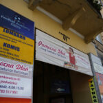 Reklamowy chaos szpeci centrum Kielc (18 sierpnia 2015 r.) / Piotr Michalski / Radio Kielce