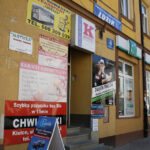 Reklamowy chaos szpeci centrum Kielc (18 sierpnia 2015 r.) / Piotr Michalski / Radio Kielce