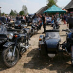 Zabytkowe pojazdy w Tokarni (23 sierpnia 2015 r.) / Kamil Król / Radio Kielce